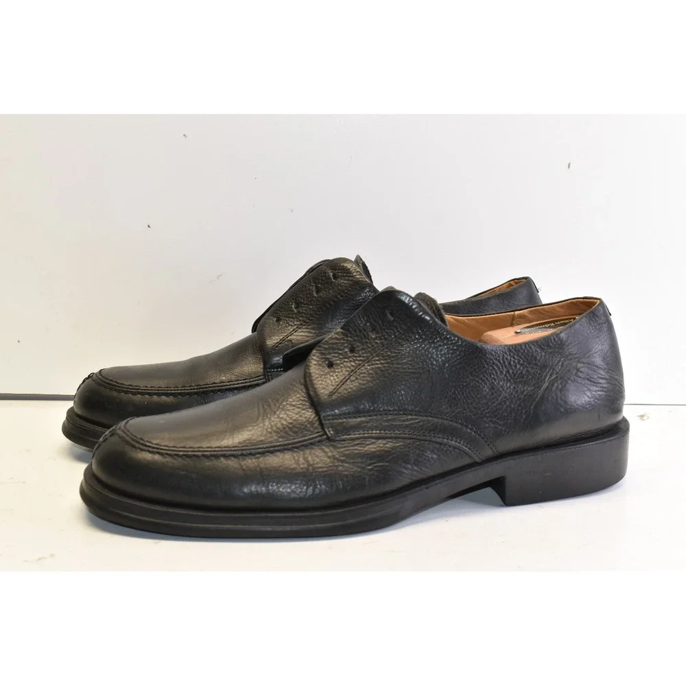 Vineyard black leather
